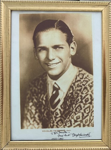 Douglas fairbanks 25cm x - jr.,